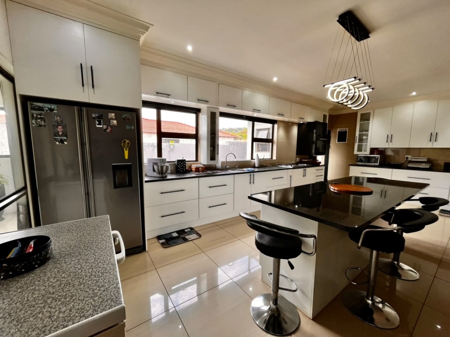 4 Bedroom Property for Sale in Buffelsfontein A H North West